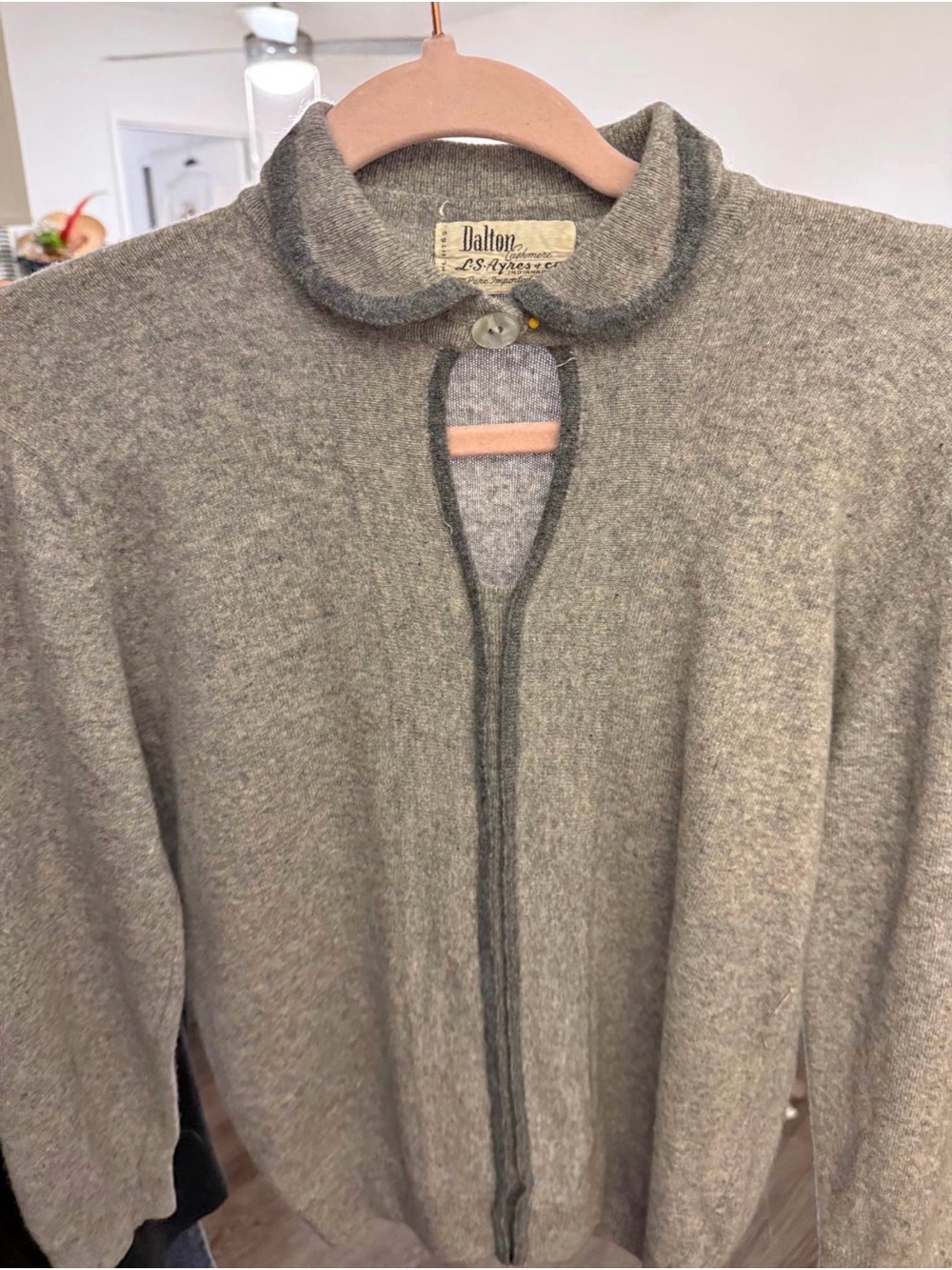 Vintage Women’s Cashmere Sweater